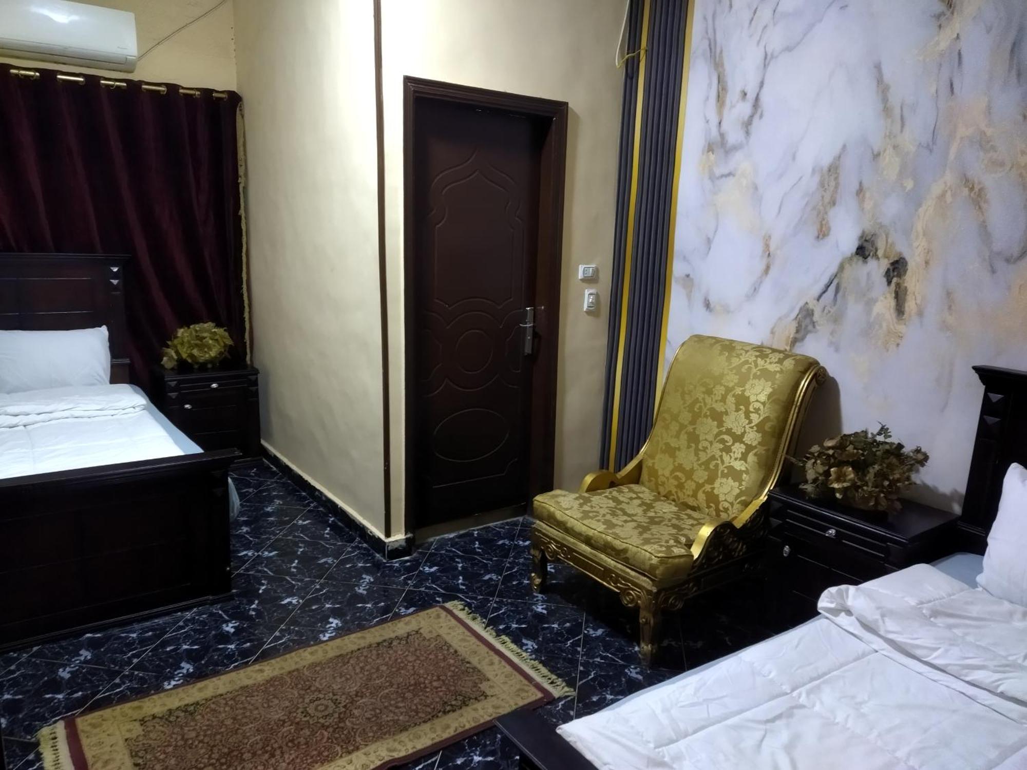 Kafret el-Gabal Best Four Pyramids View מראה חיצוני תמונה