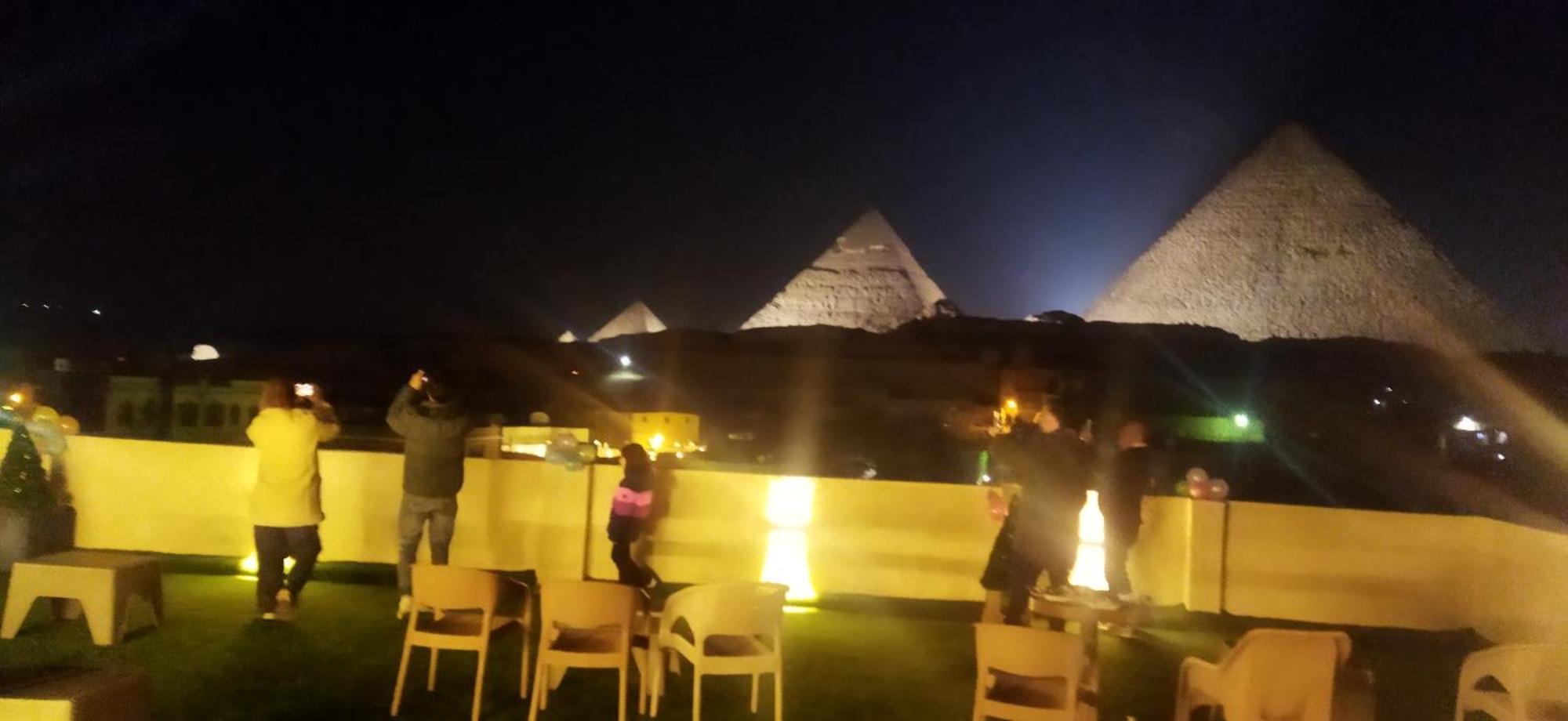 Kafret el-Gabal Best Four Pyramids View מראה חיצוני תמונה